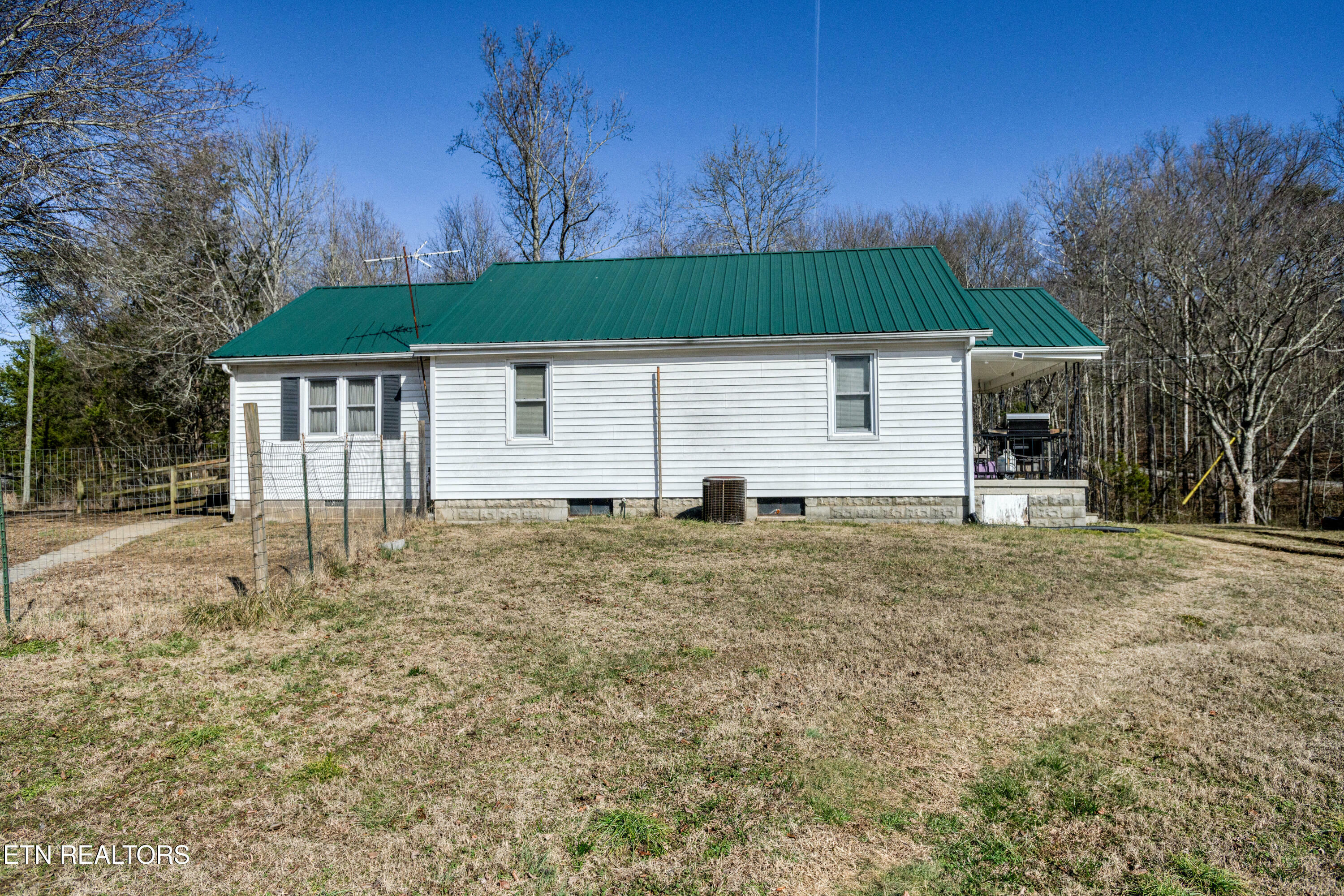 Property Photo:  310 Duncan Rd  TN 37716 