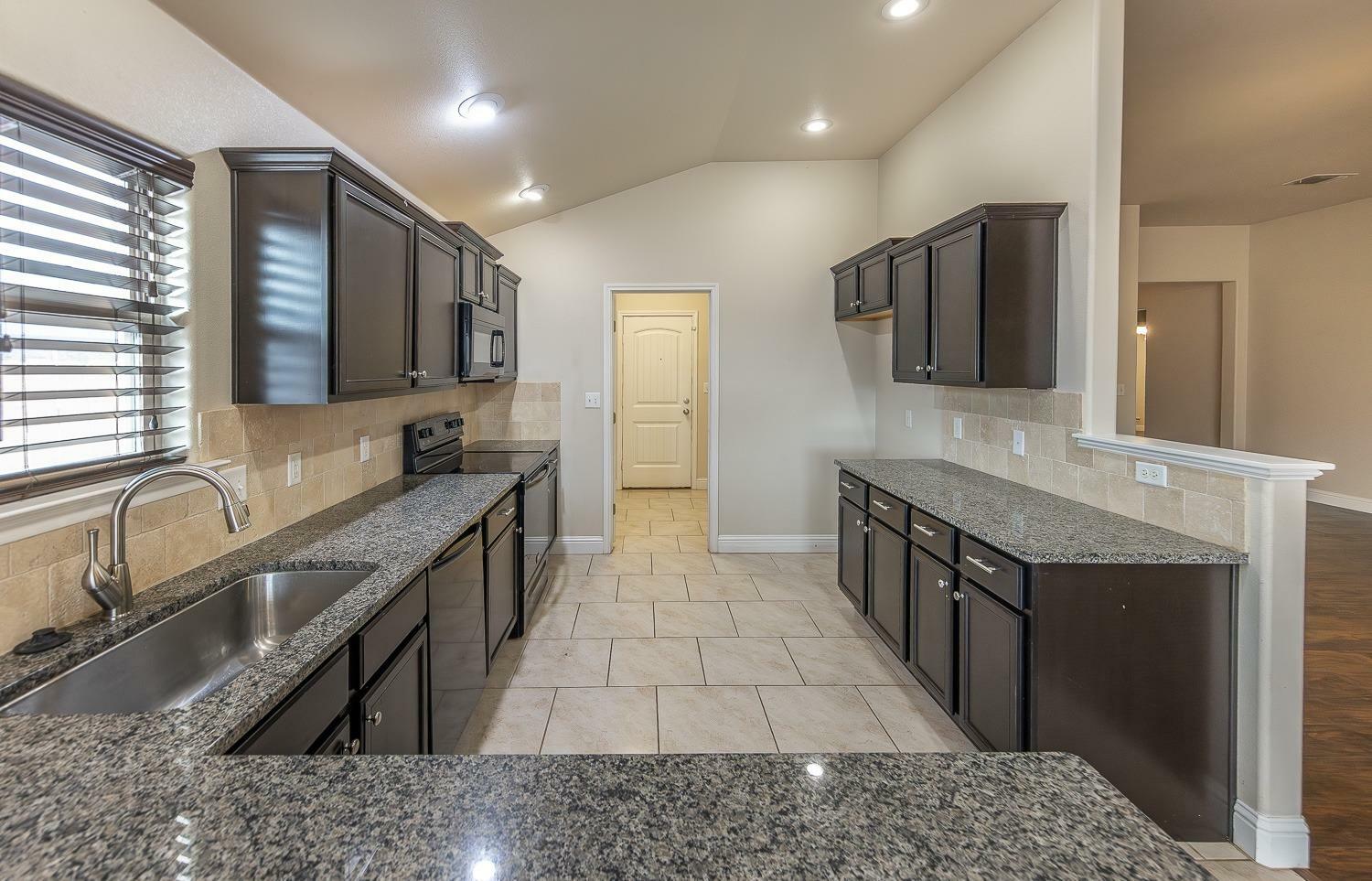 Property Photo:  11213 Colton Avenue  TX 79424 