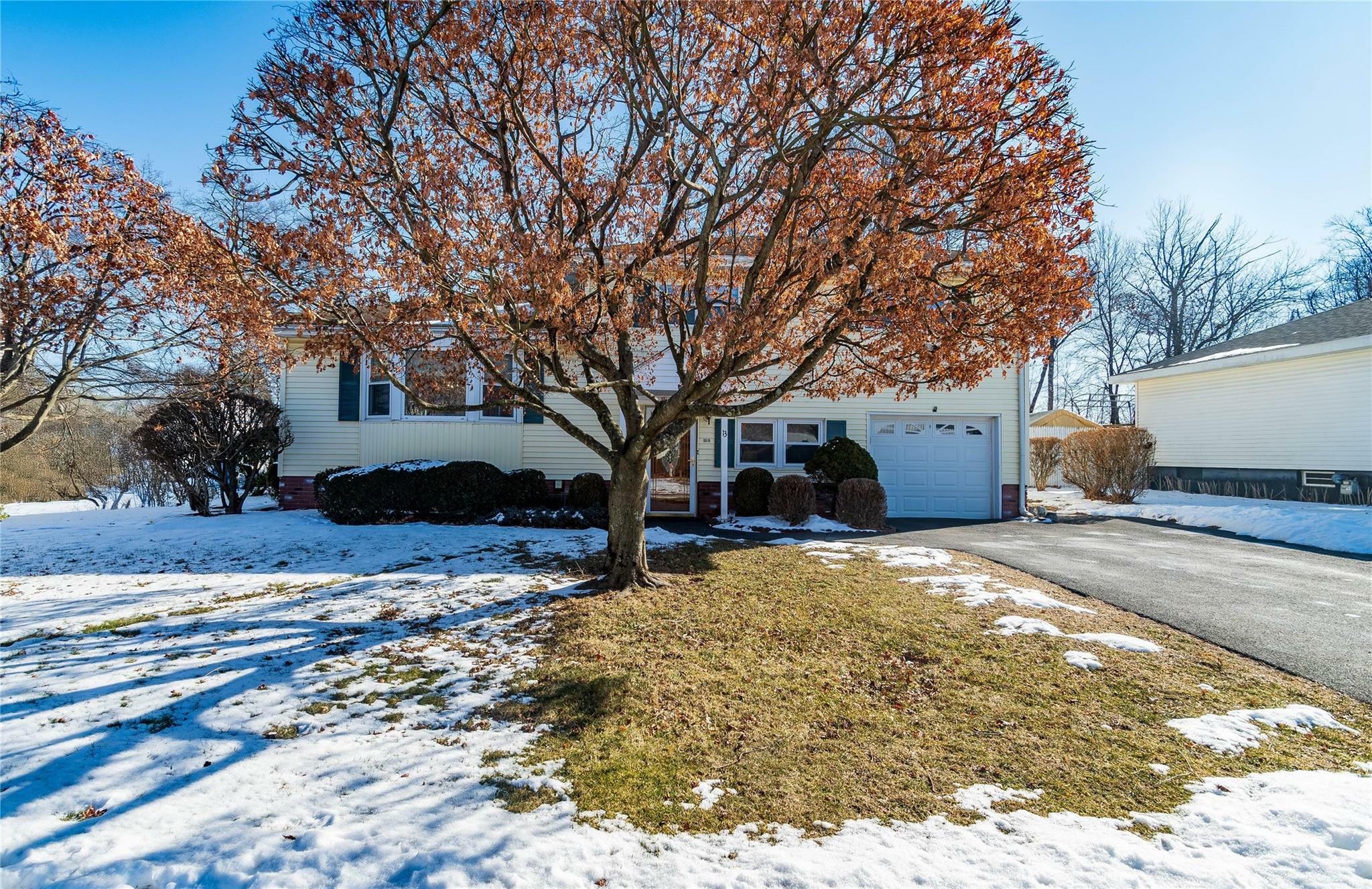 Property Photo:  13 Birchwood Drive S  NY 12477 