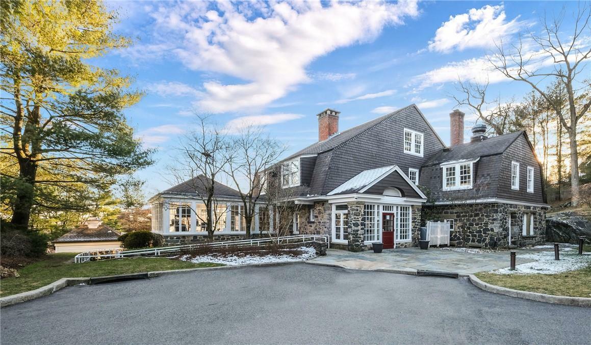 Property Photo: 10 Old Jackson Avenue 40 NY 10706