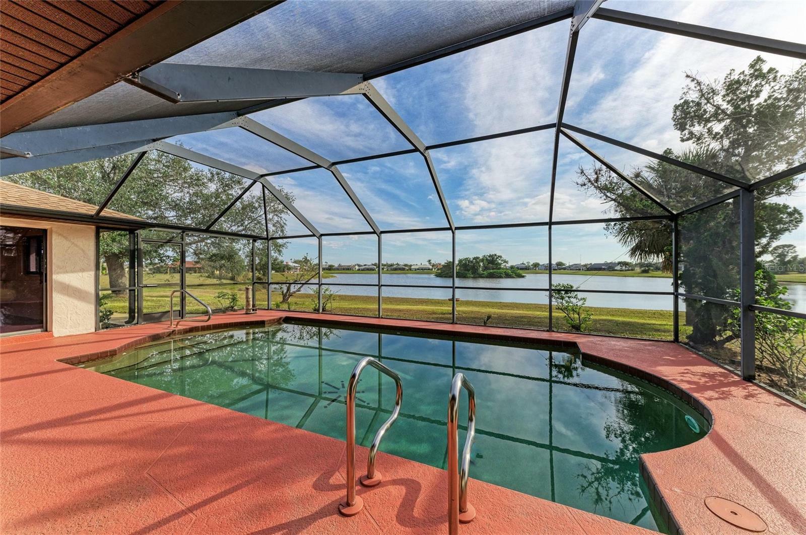 Property Photo: 1115 Venture Court FL 33983