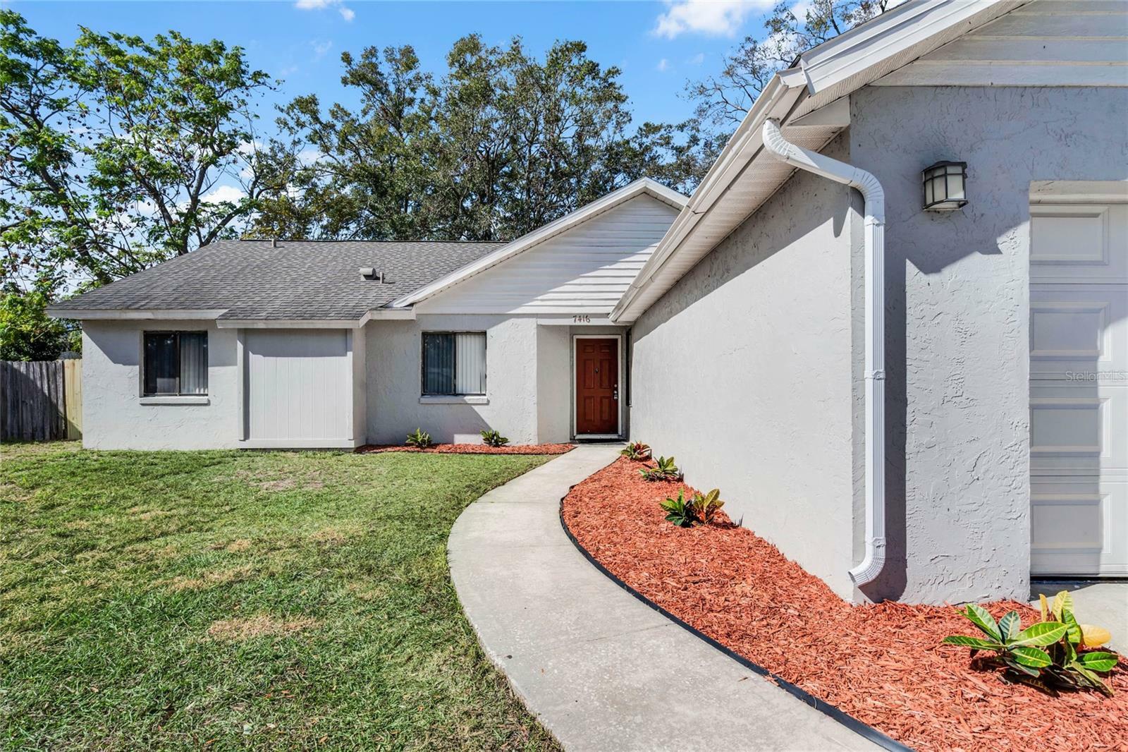 Property Photo:  7416 Windsome Court  FL 32810 