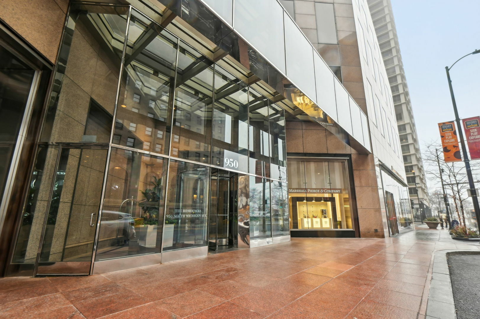 Property Photo:  950 N Michigan Avenue 3304  IL 60611 