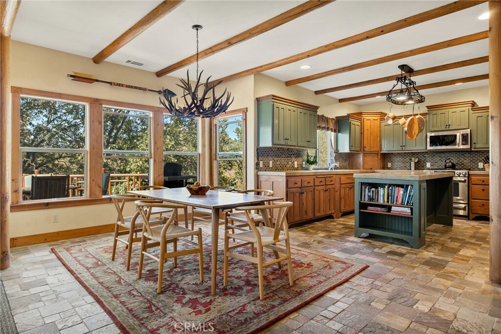 Property Photo: 1466 Sequoia Drive CA 92352