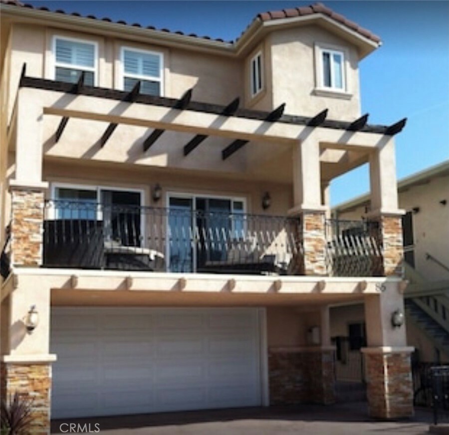 85 15th Street  Hermosa Beach CA 90254 photo