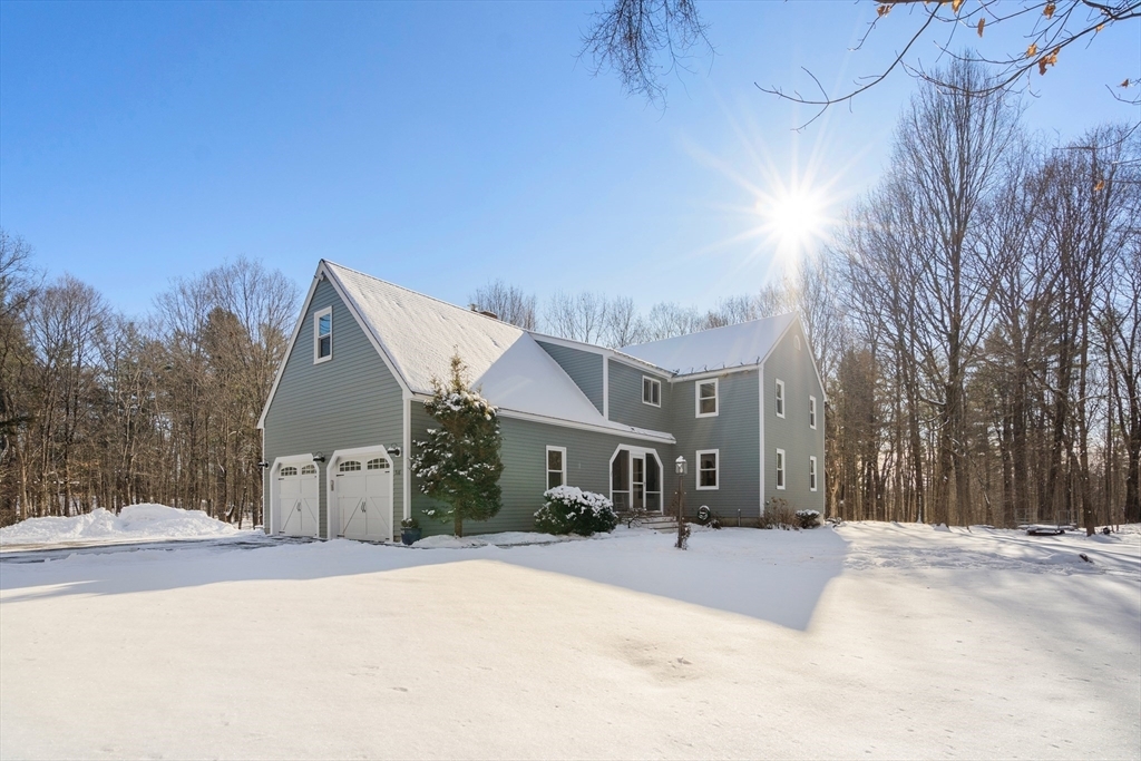 Property Photo:  516 Martins Pond Road  MA 01450 