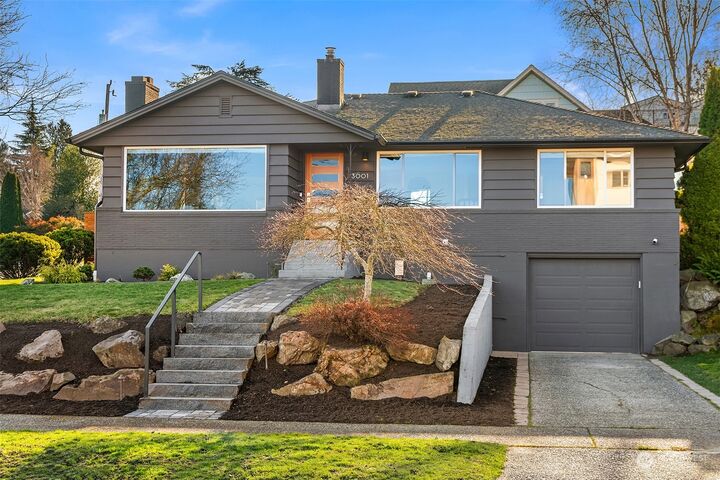 Property Photo: 3001 W Emerson Street WA 98199