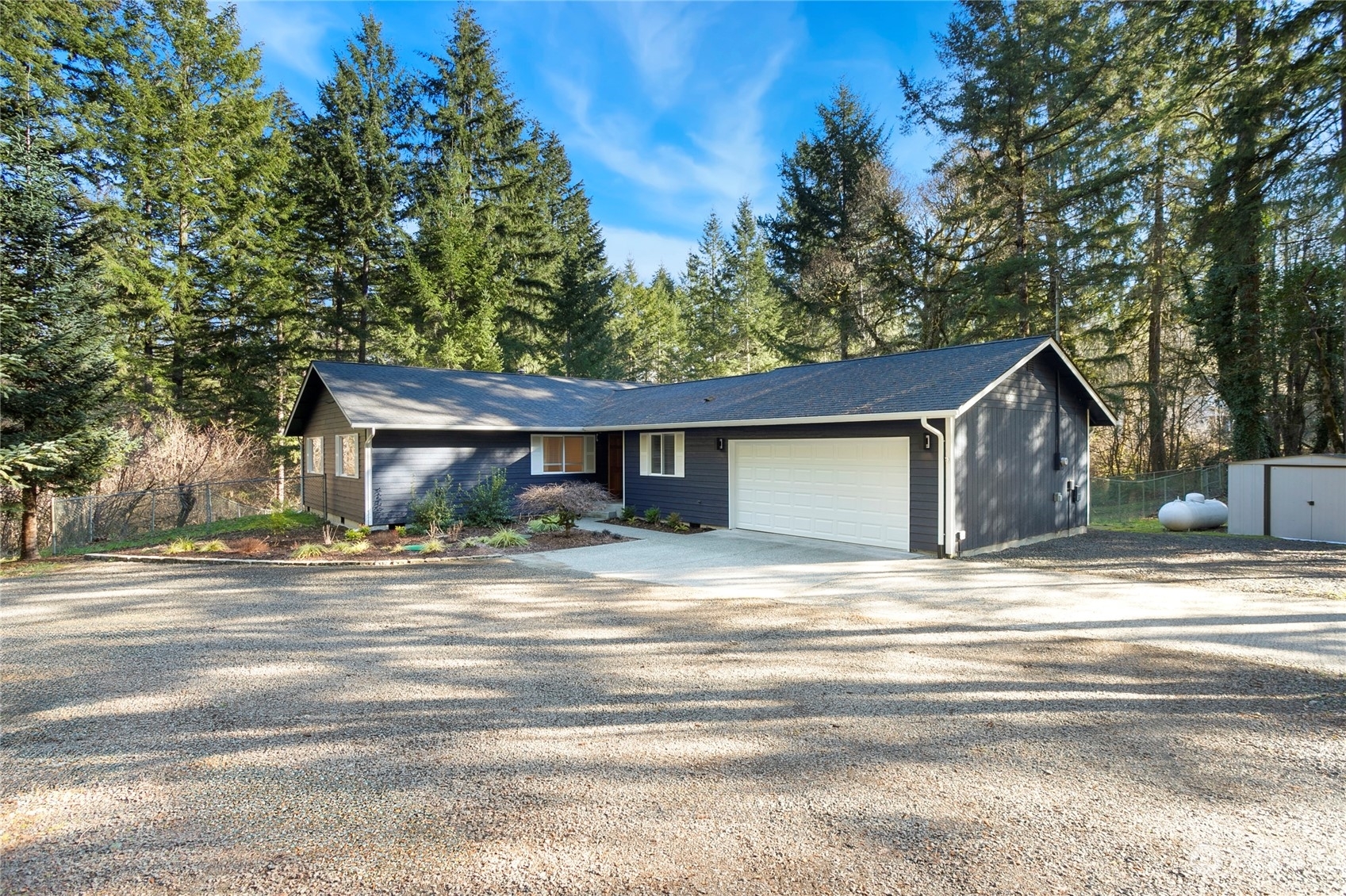 Property Photo:  11312  Cowlitz Drive SE  WA 98501 