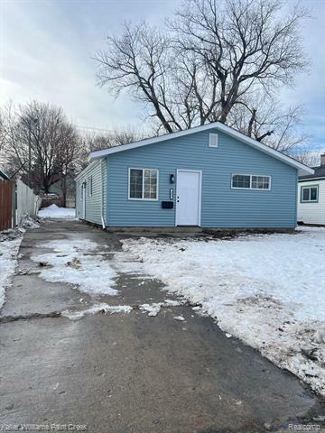 Property Photo: 493 Emerson Avenue MI 48342