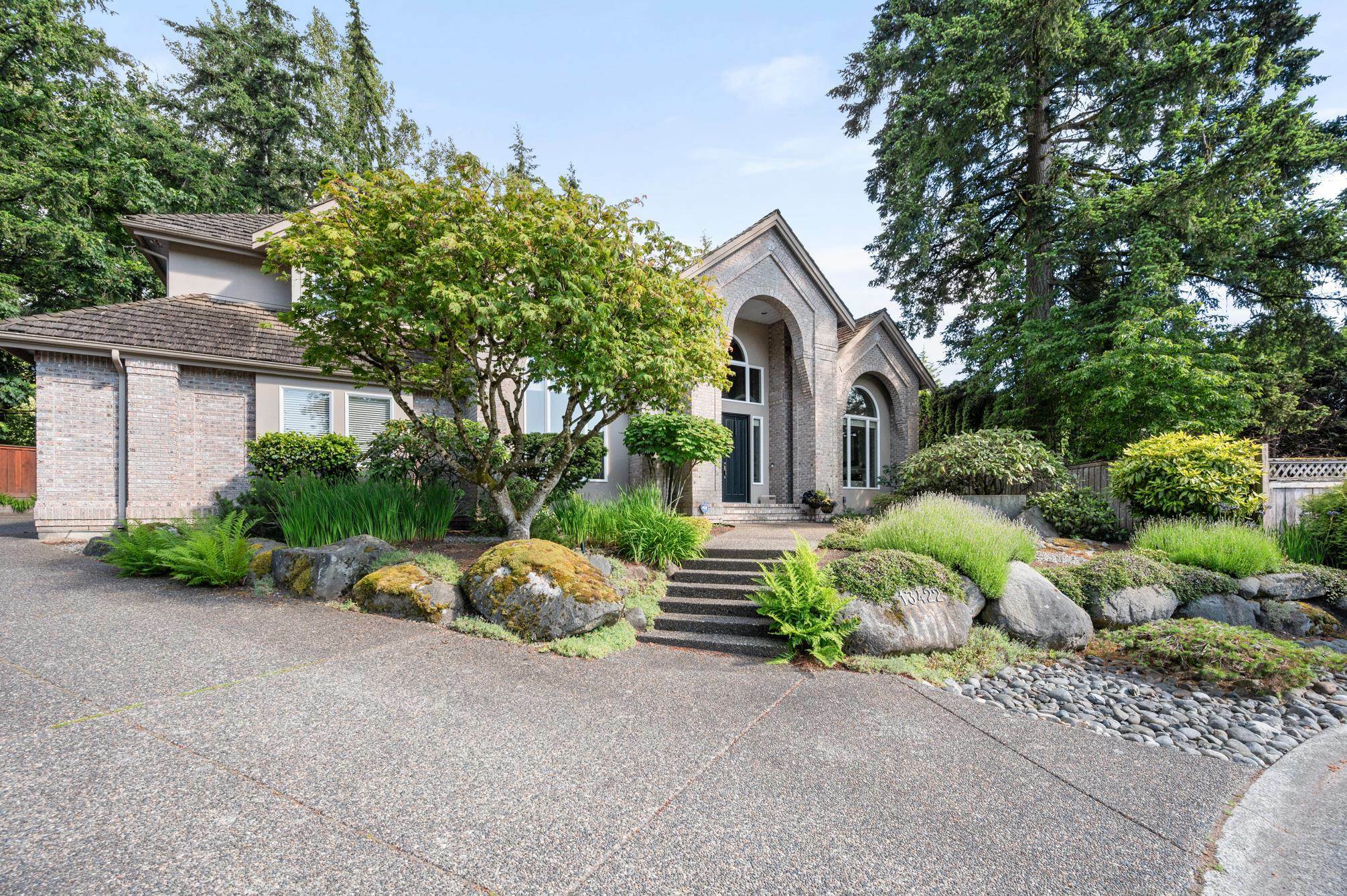 Property Photo:  13422 20A Avenue  BC V4A 9N8 