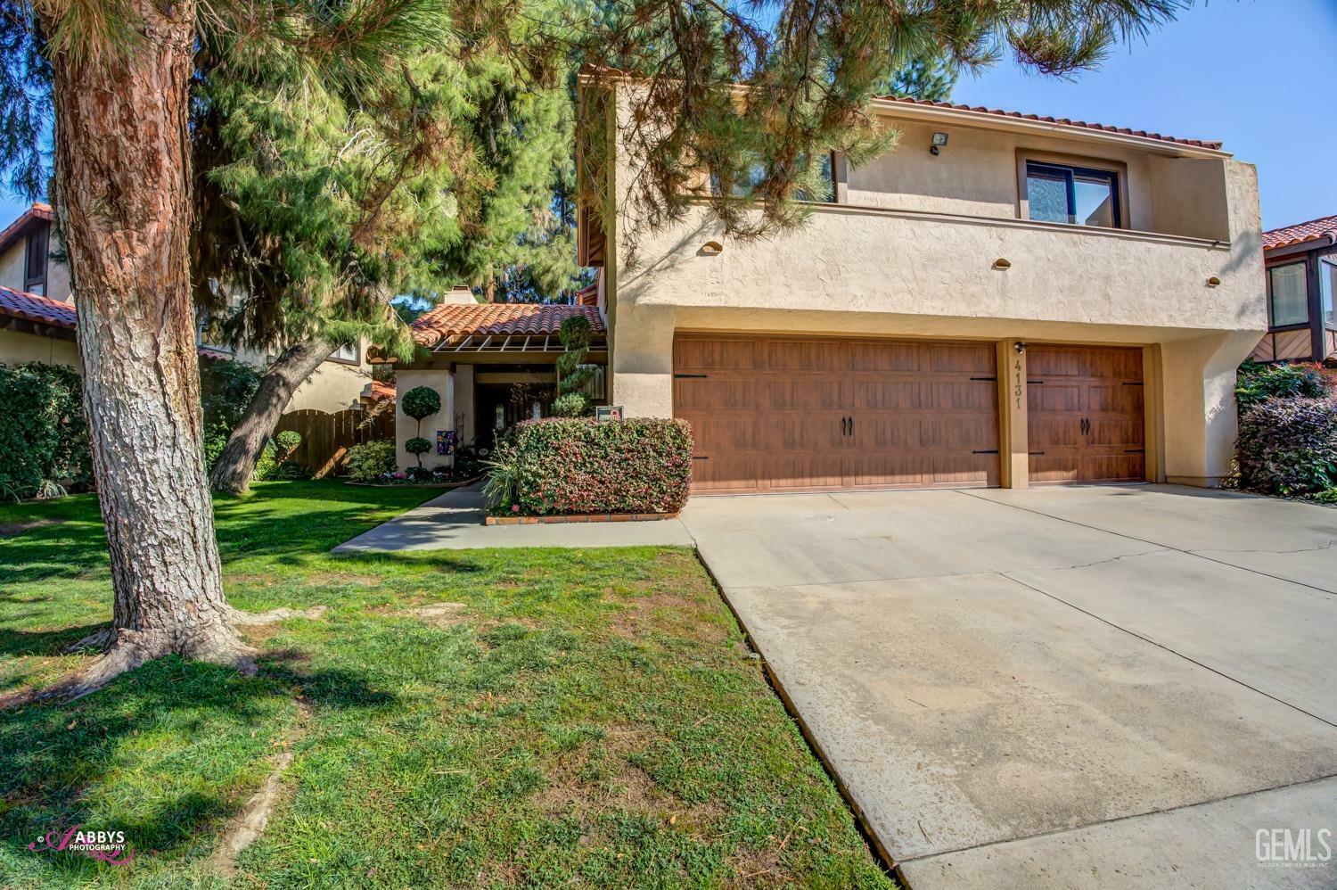 Property Photo:  4131 Pinewood Lake Drive  CA 93309 