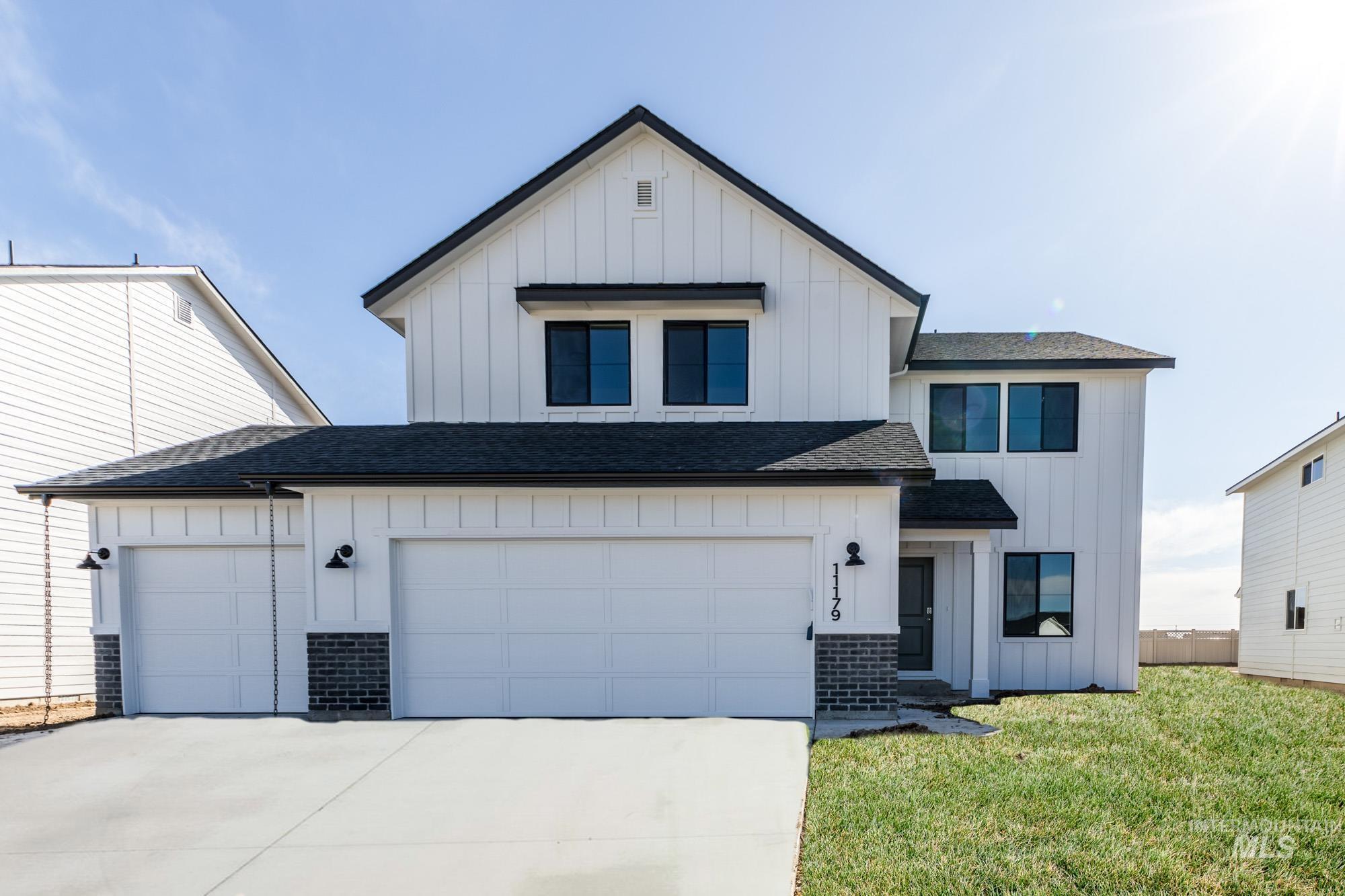Property Photo: 11179 Cart St ID 83605