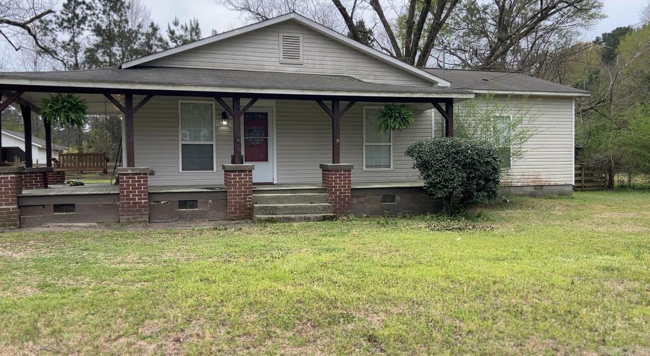 Property Photo: 1923 W Washington St AR 71701