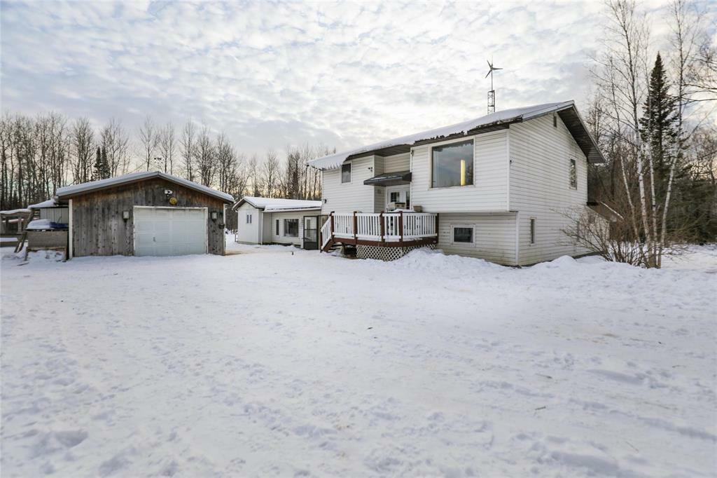 Property Photo:  80102 6 Road North  MB R0A 1Z0 