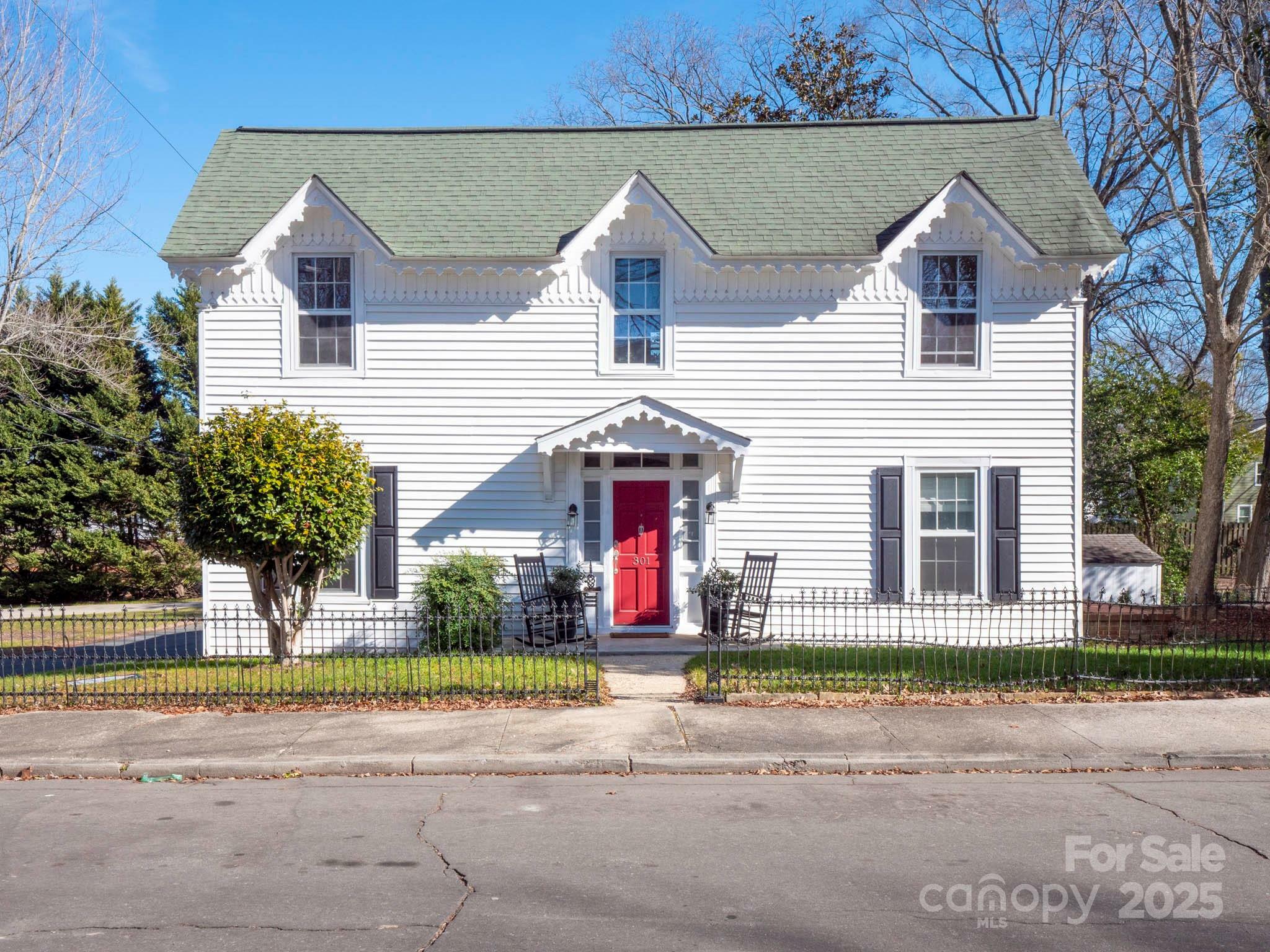 Property Photo:  301 S Washington Street  NC 28112 