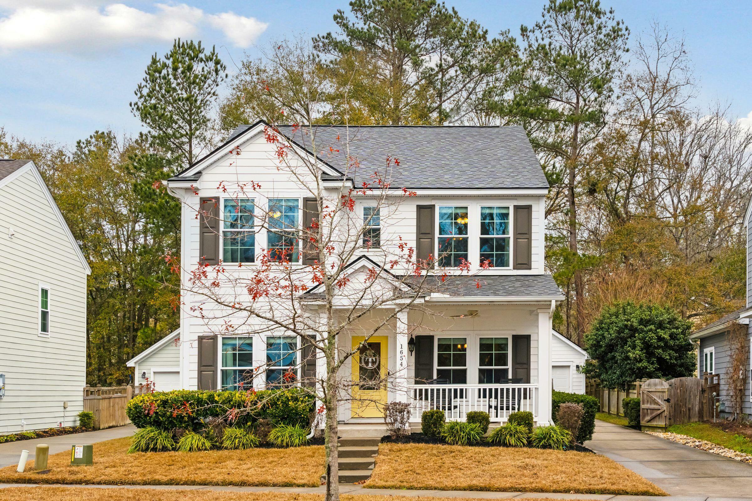 Property Photo:  1654 Sparkleberry Lane  SC 29455 