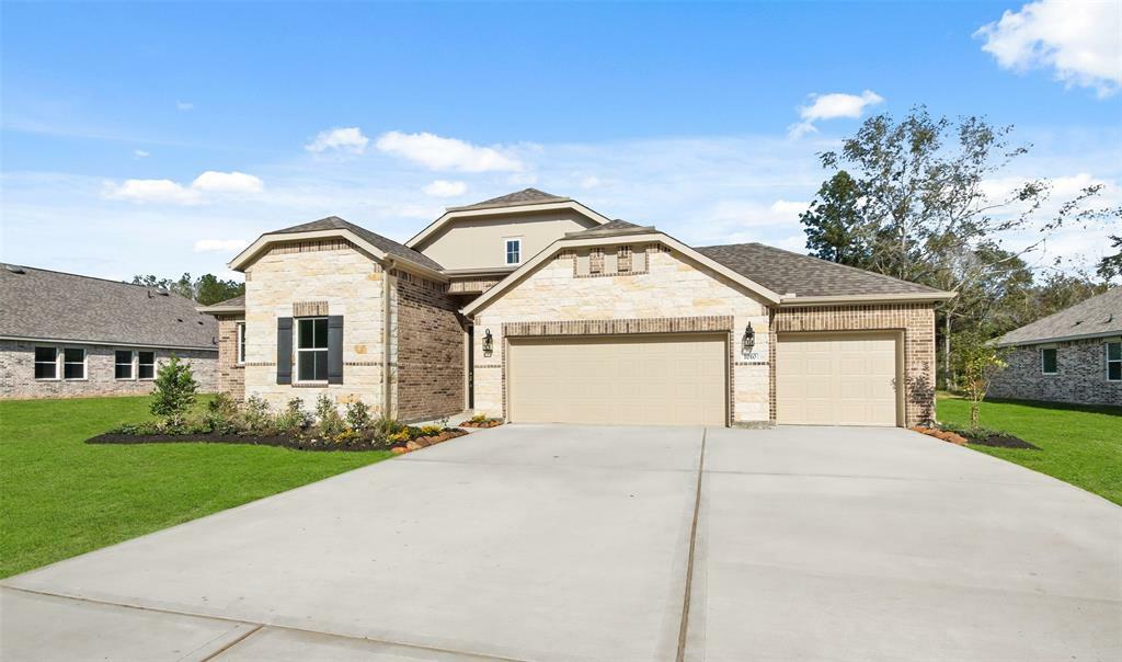 Property Photo: 1010 Tarkington Timbers Drive TX 77327