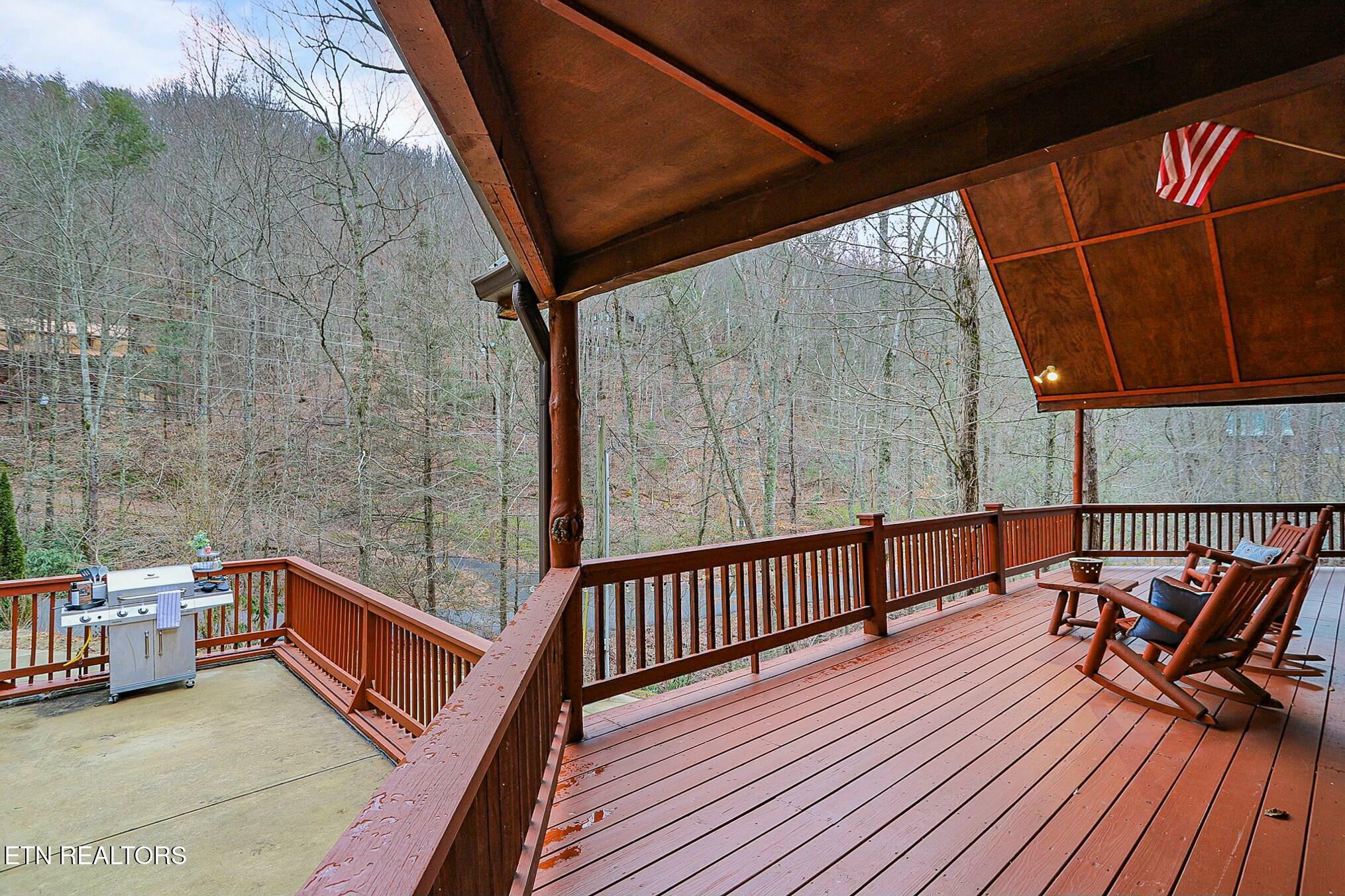 Property Photo:  4040 Hickory Hollow Way  TN 37862 