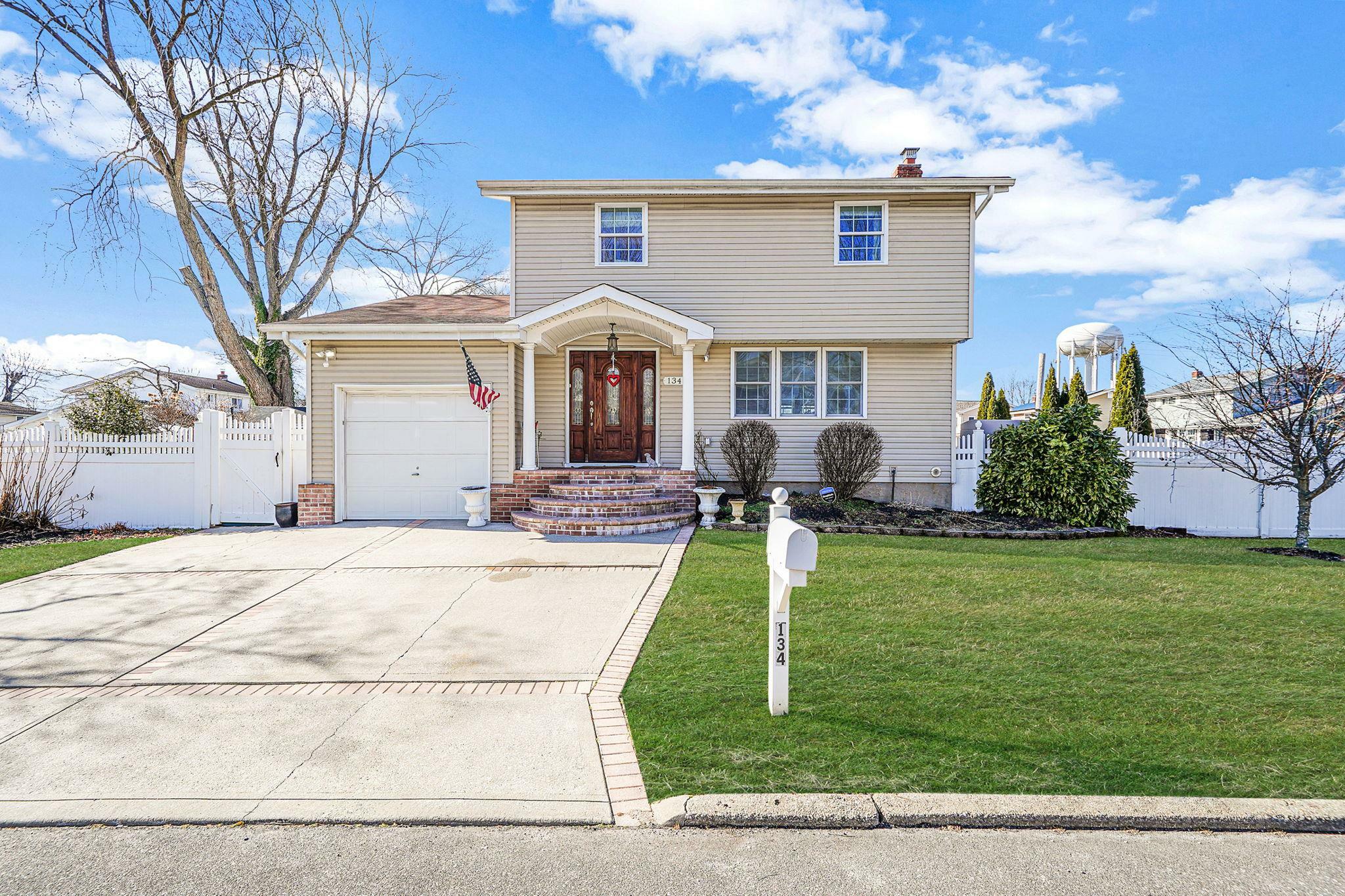 Property Photo:  134 Lincoln Avenue  NY 11717 