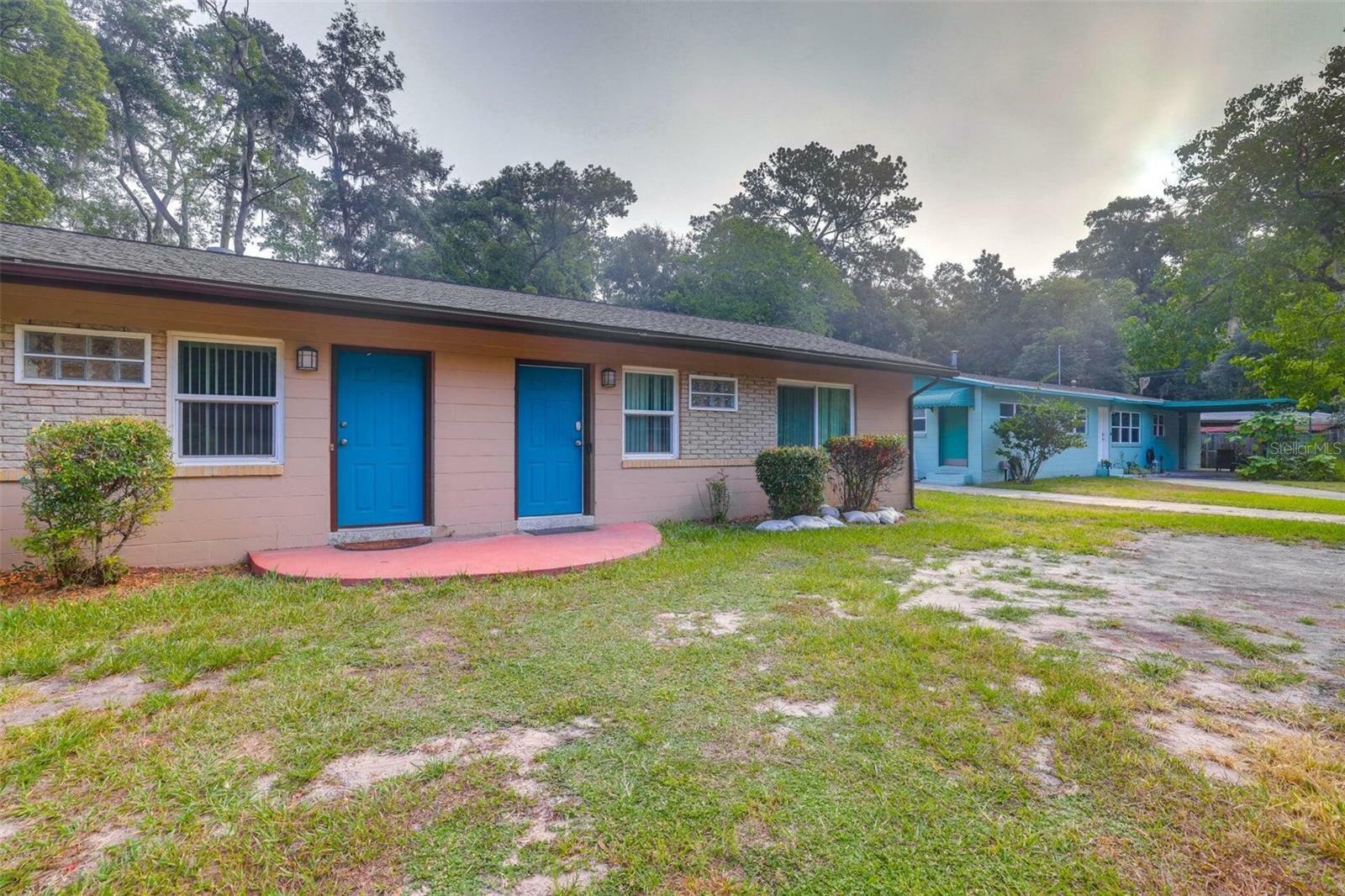 Property Photo: 724 NW 19th Avenue FL 32609