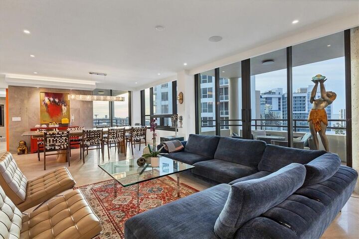 Property Photo:  1255 N Gulfstream Avenue Ph1501  FL 34236 