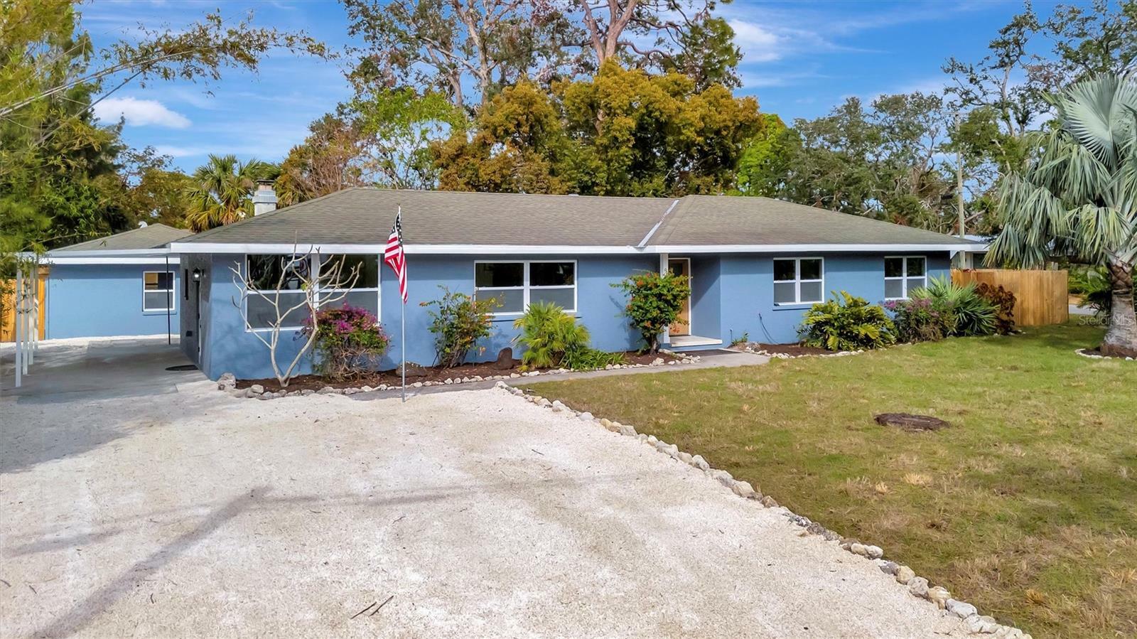 Property Photo:  3902 11th Avenue W  FL 34205 