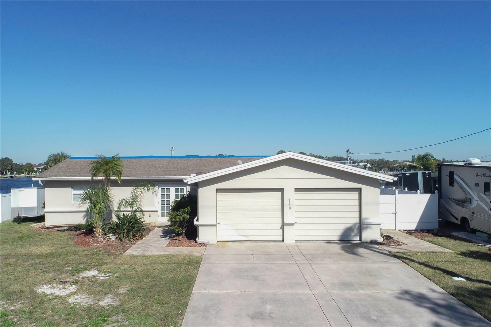 Property Photo:  4949 Waterside Drive  FL 34668 