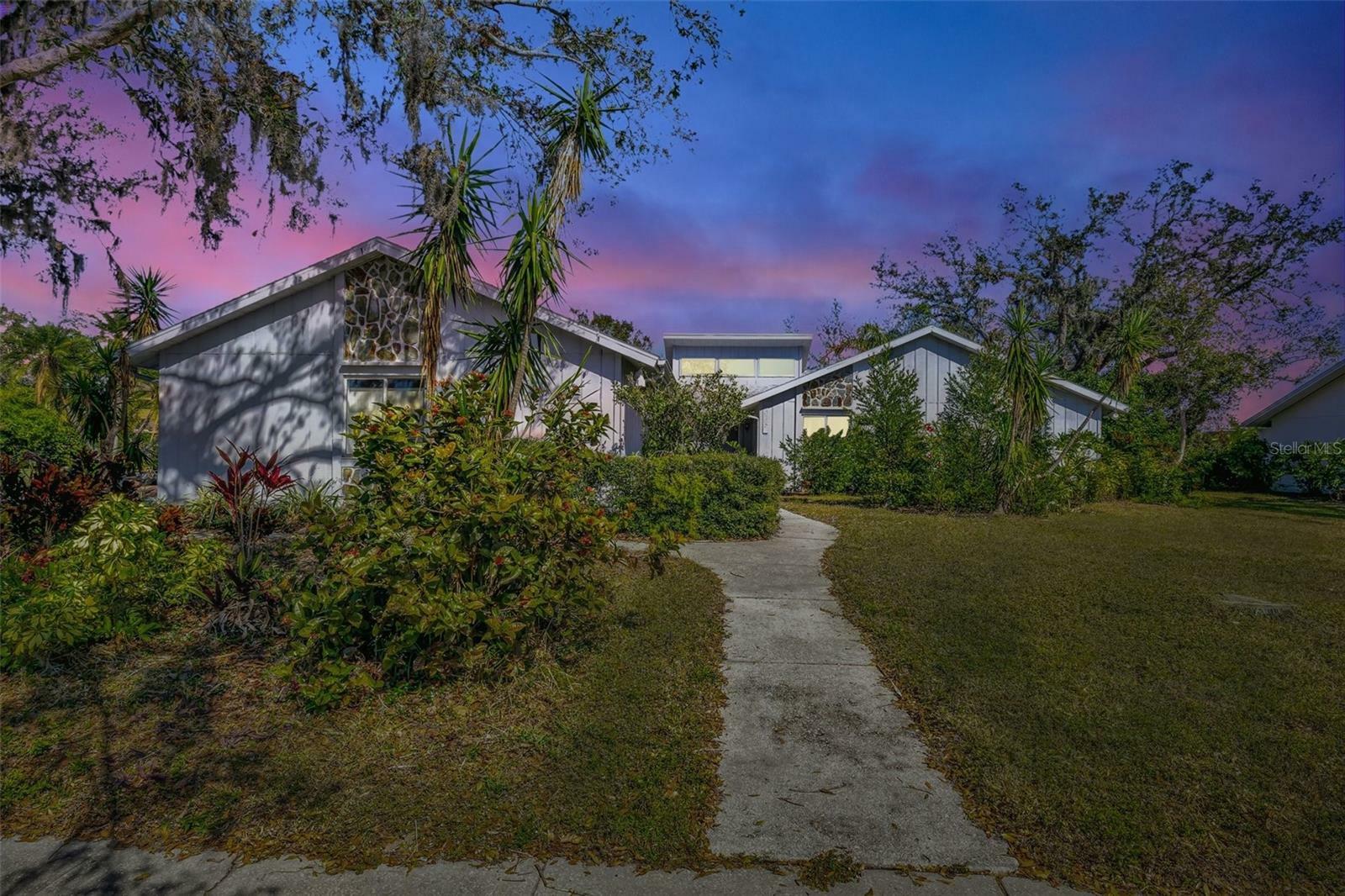 Property Photo:  3651 Country Place Boulevard  FL 34233 