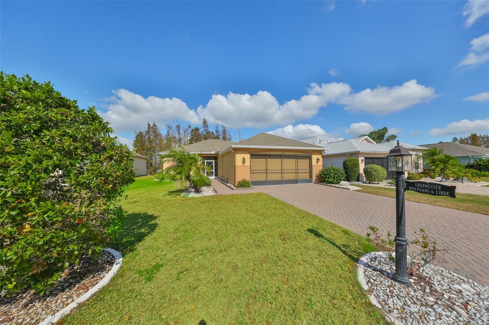 1123 Emerald Dunes Drive  Sun City Center FL 33573 photo
