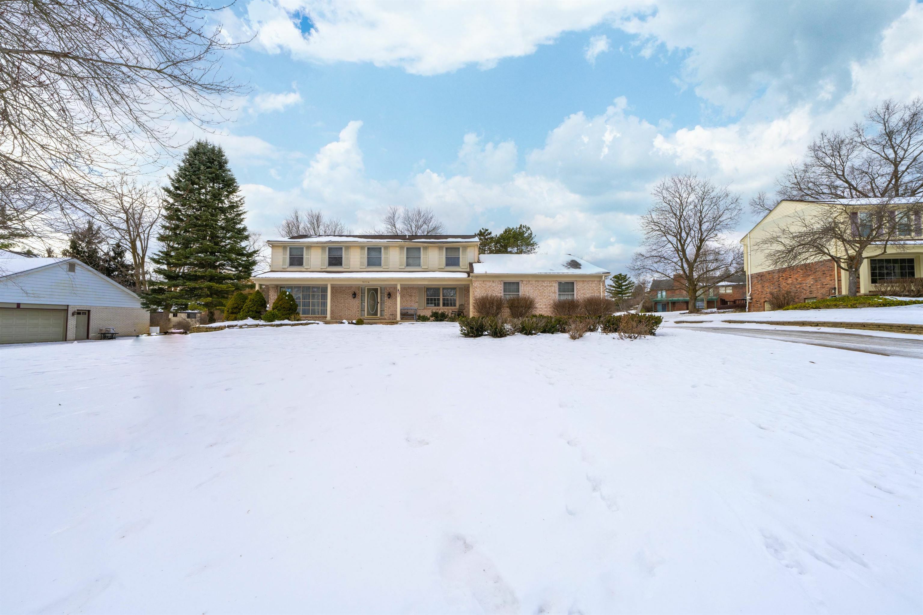 Property Photo:  5234 Aintree Road  MI 48306 