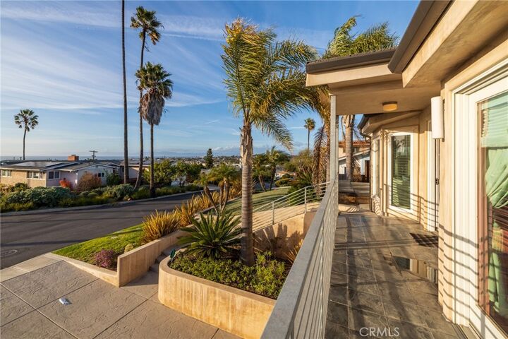 Property Photo: 169 Via Los Altos CA 90277