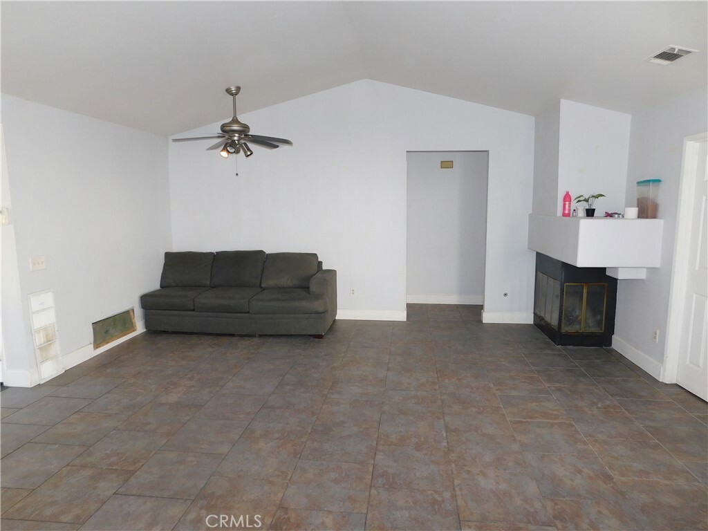 Property Photo:  11839 Villa Hermosa  CA 92557 