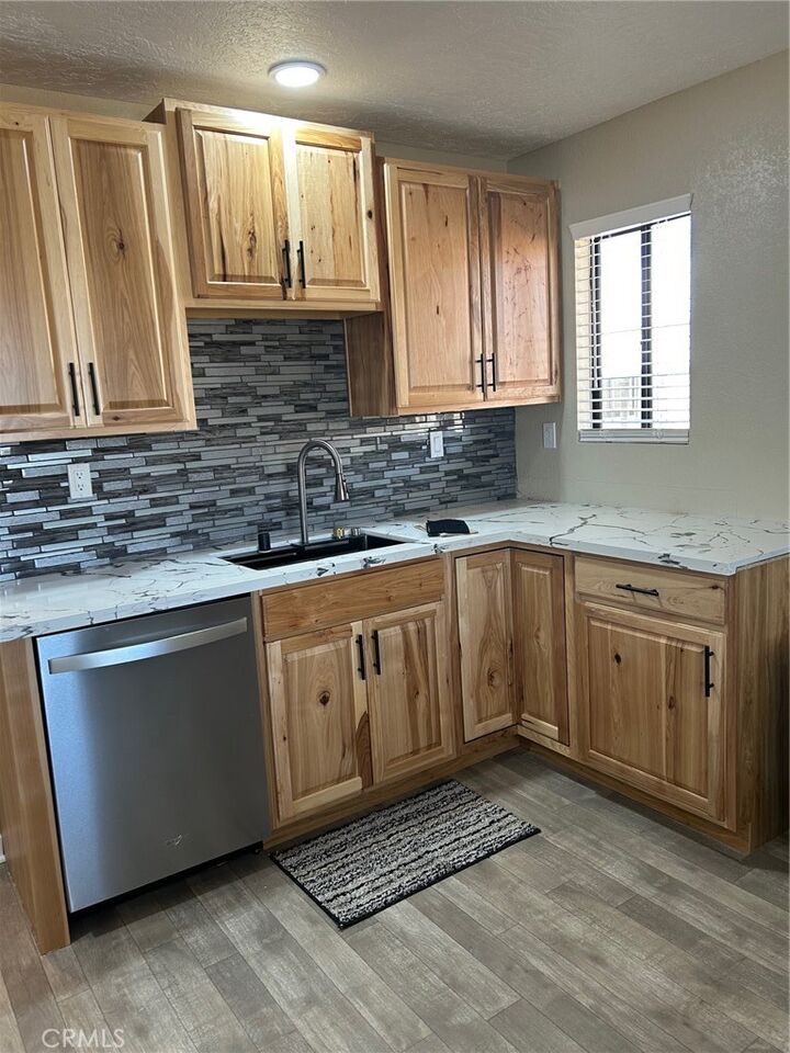 Property Photo:  11696 Ivy Avenue  CA 92345 