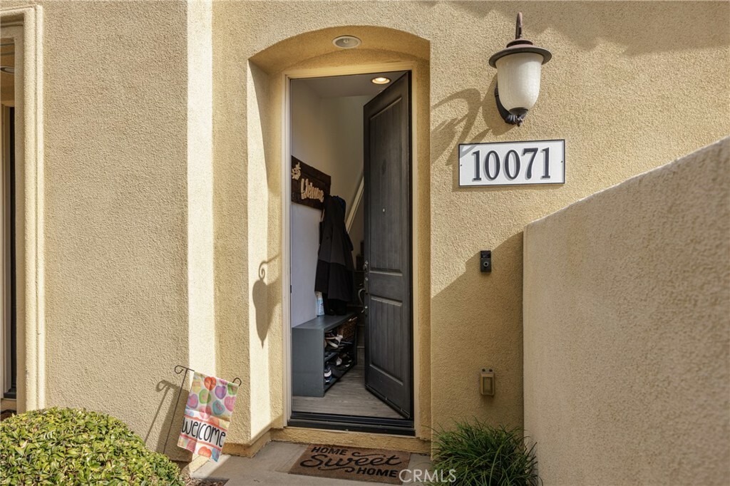 Property Photo:  10071 Solana Drive  CA 92708 