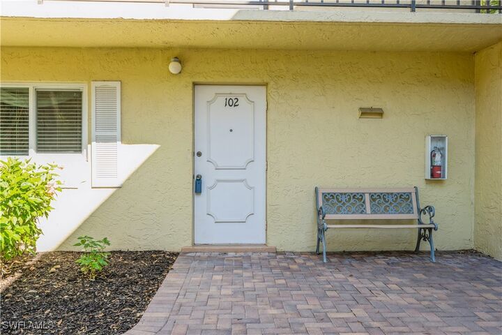 8049 Country Road 102  Fort Myers FL 33919 photo