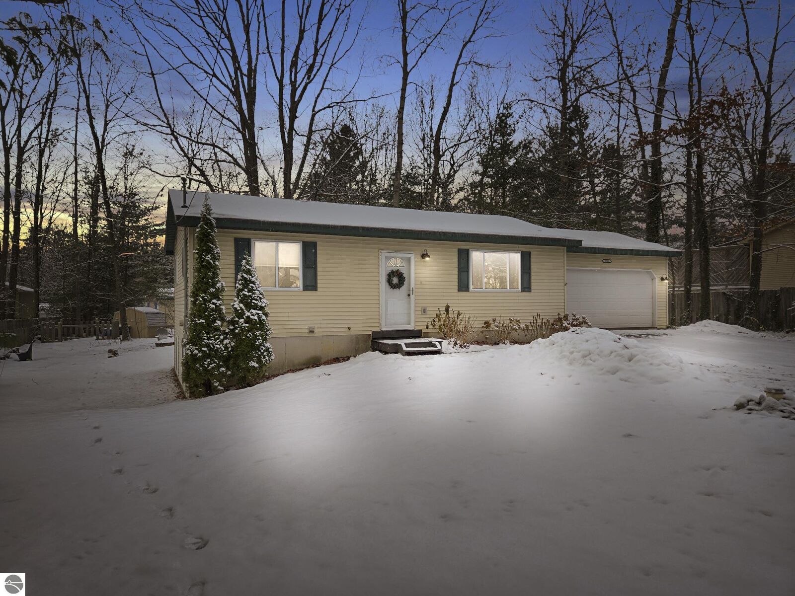 Property Photo:  2788 Fashion Avenue  MI 49643 