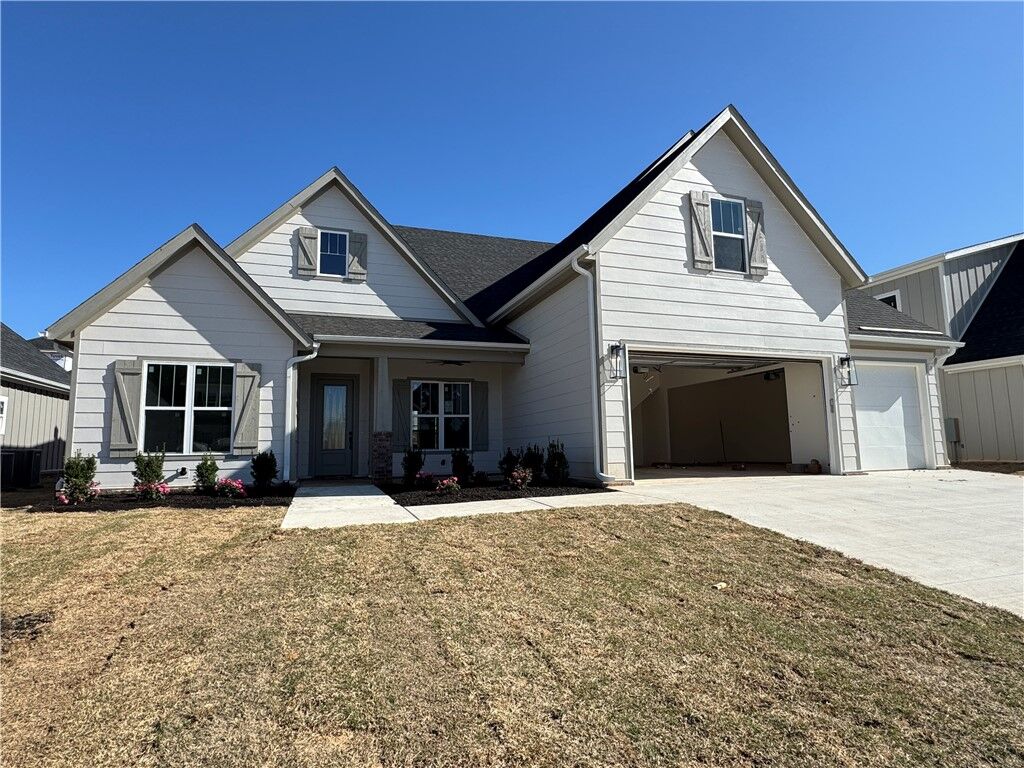 Property Photo:  2716 Eris Avenue  AR 72745 