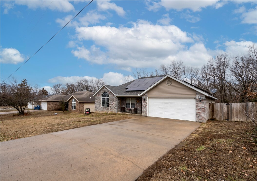 Property Photo:  8 Boreland Lane  AR 72715 