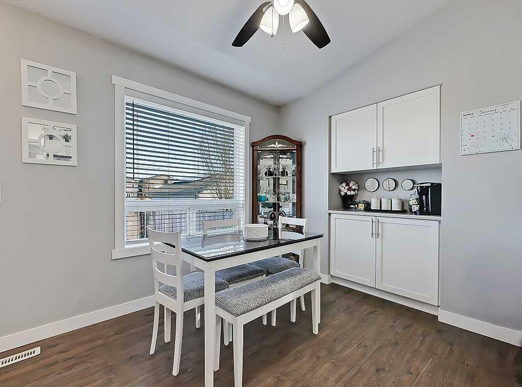 Photo de la propriété:  1610 Sunshine Place SE  AB T1V 1W5 