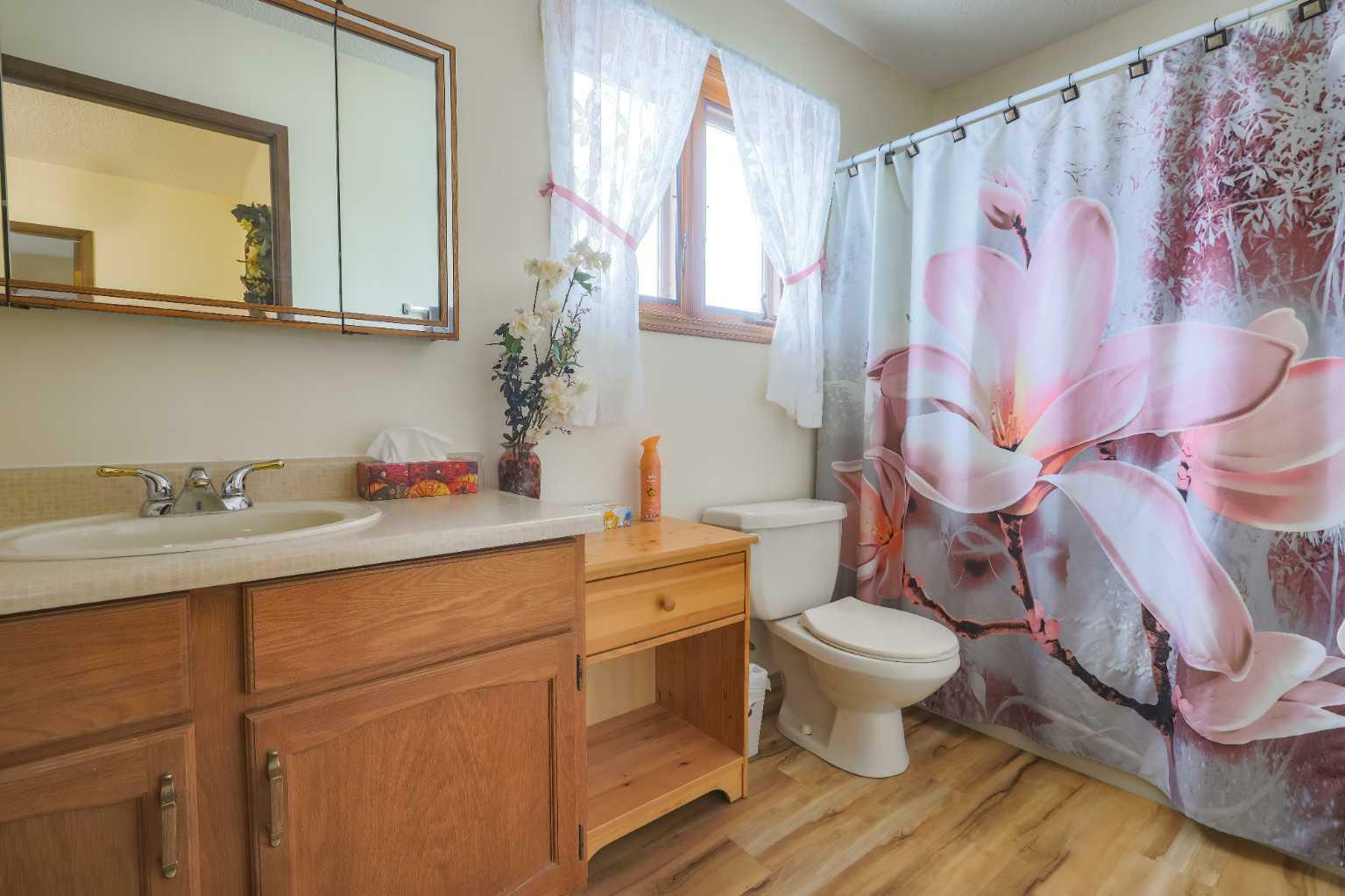 Property Photo:  5812 58 Avenue  AB T4T 1K1 