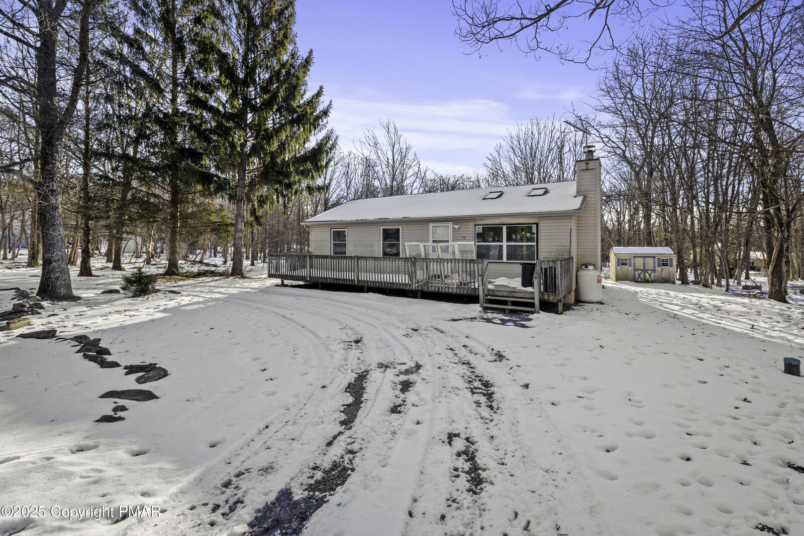 Property Photo:  90 Blairwood Lane  PA 18210