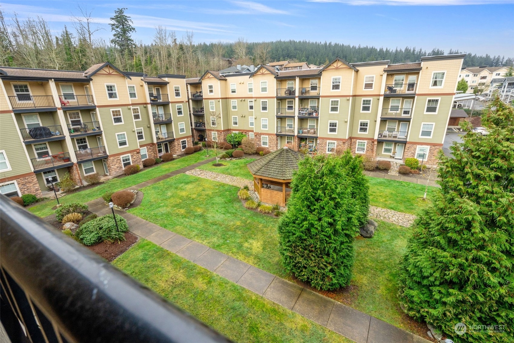 Property Photo:  700  32nd Street A403  WA 98225 