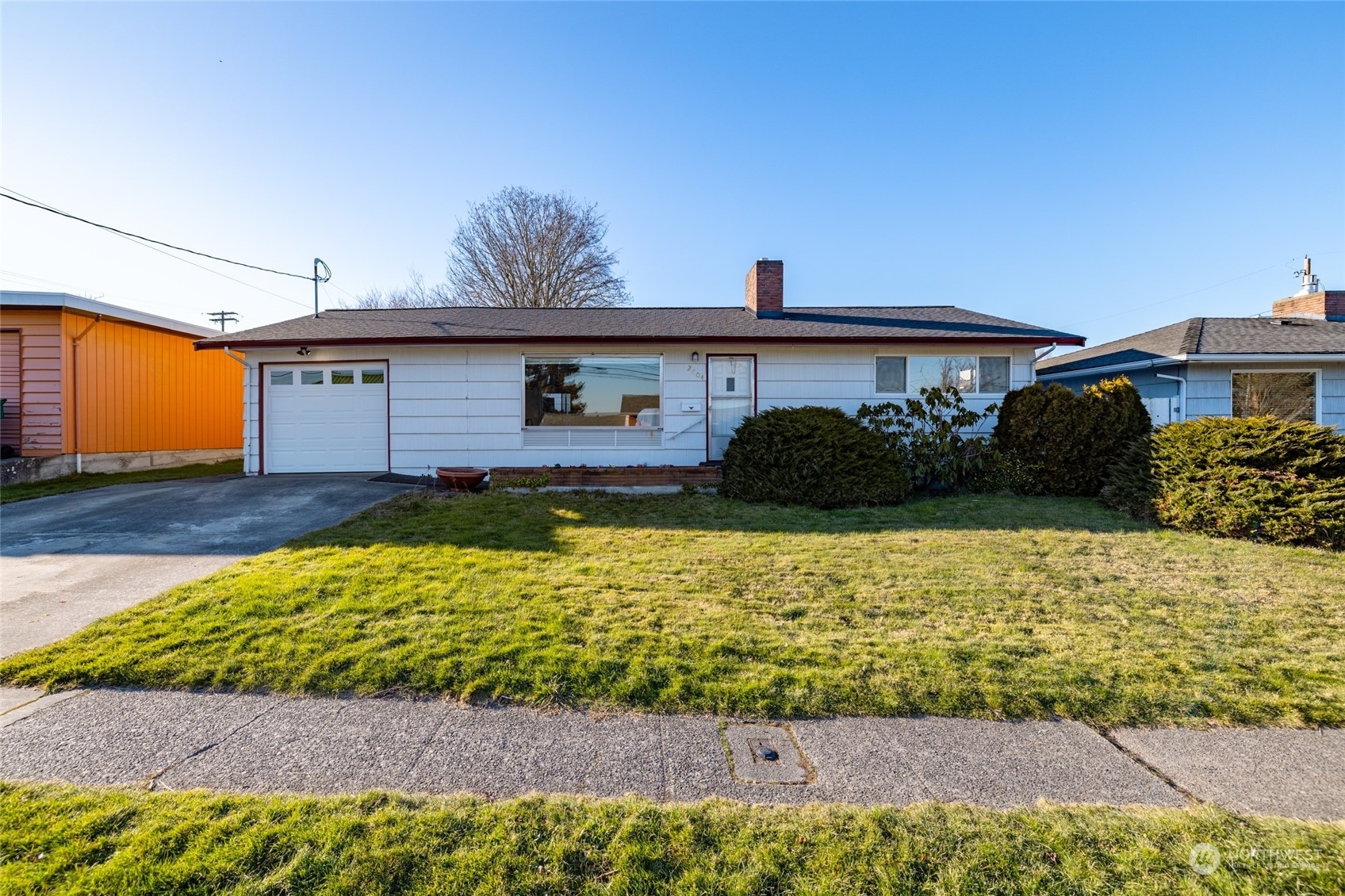 Property Photo:  2804  M Avenue  WA 98221 