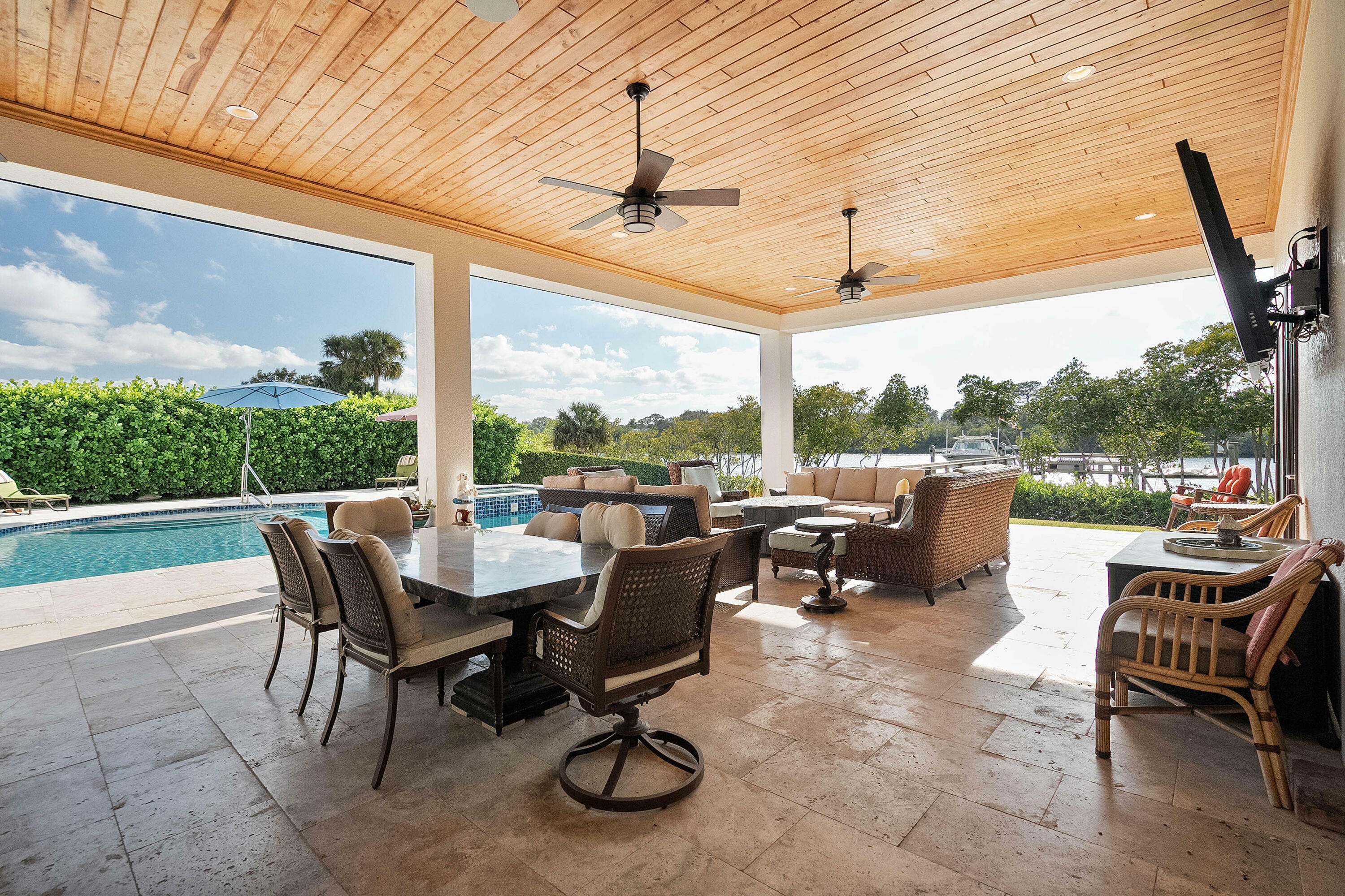 Property Photo: 201 SE Fiore Bello FL 34952