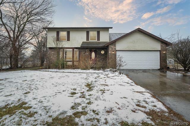 Property Photo:  5068 Fedora Drive  MI 48098 