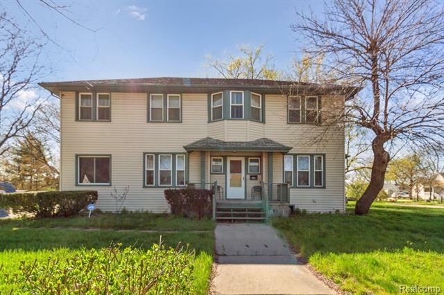 Property Photo: 2411 10th Street MI 48060