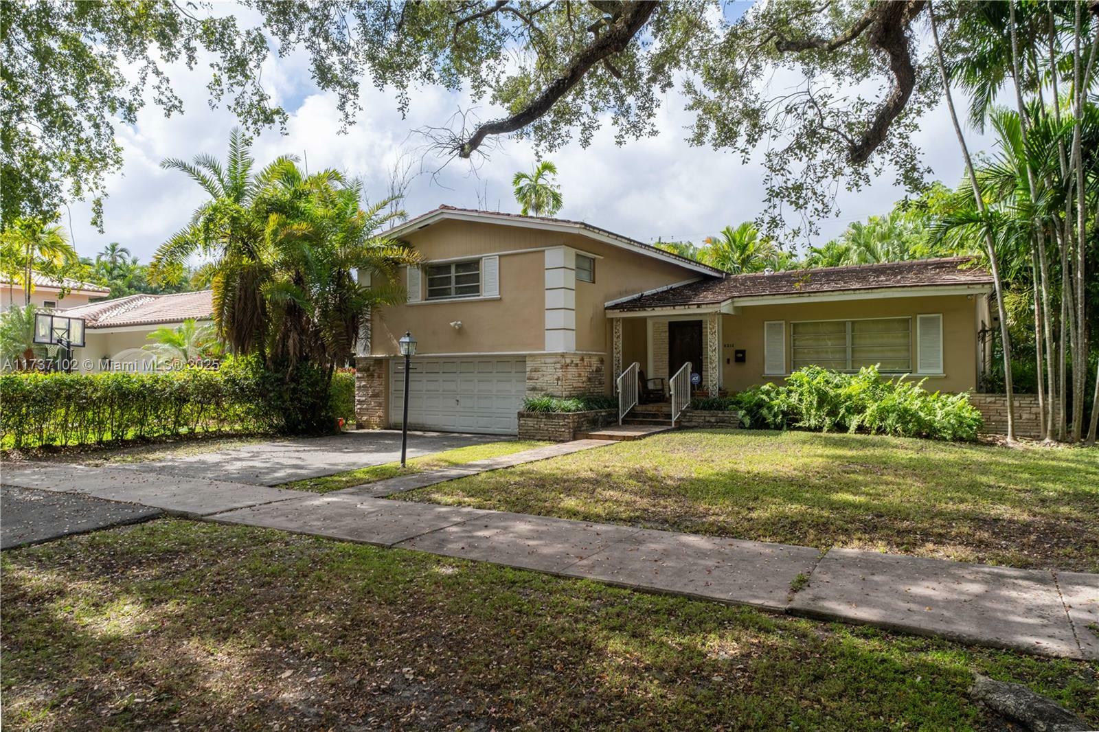 Property Photo:  4310 Monserrate St  FL 33146 