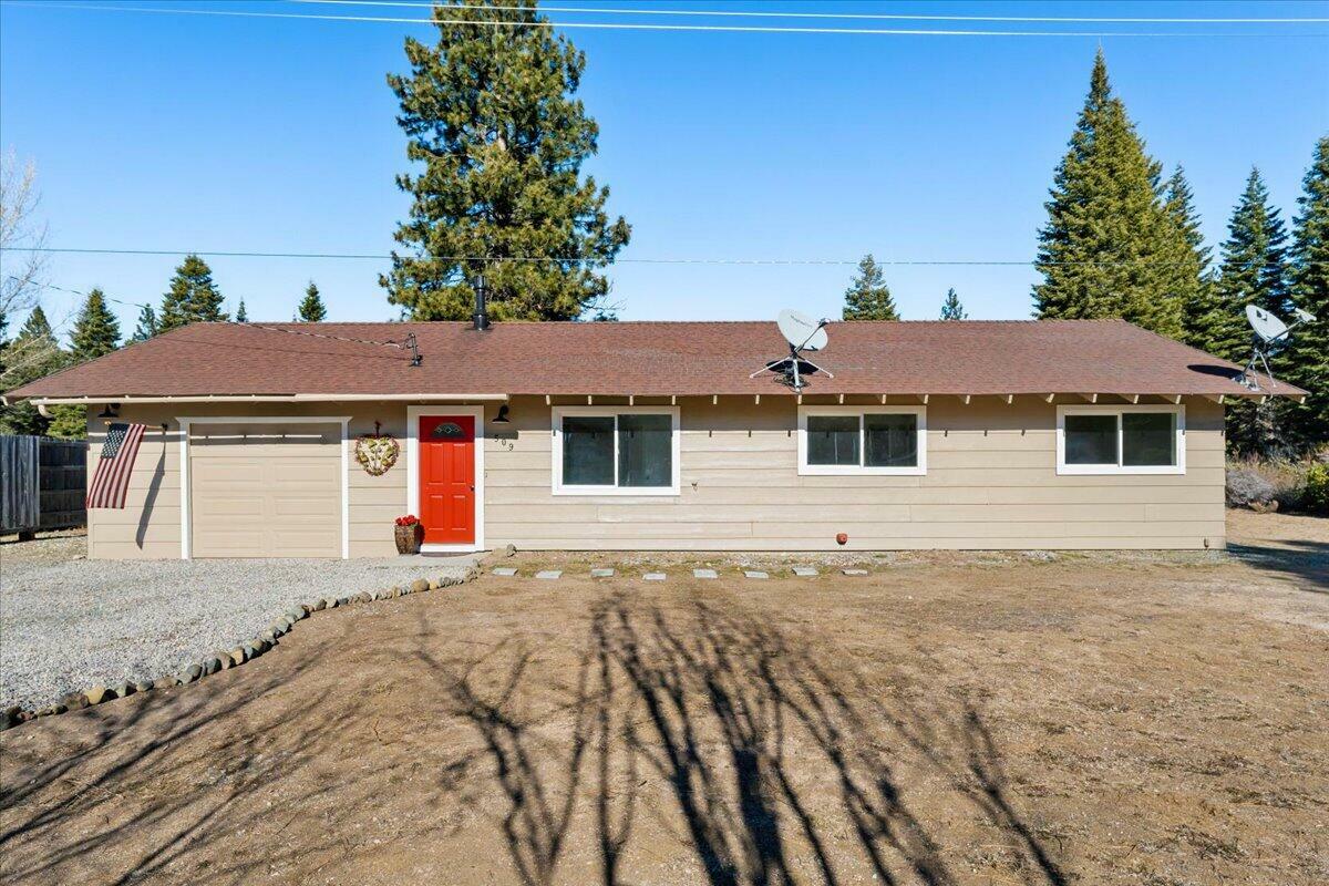 Property Photo: 509 Deetz Road CA 96067-9146