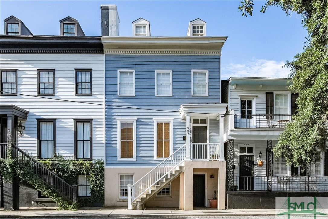 Property Photo: 505 E McDonough Street GA 31401