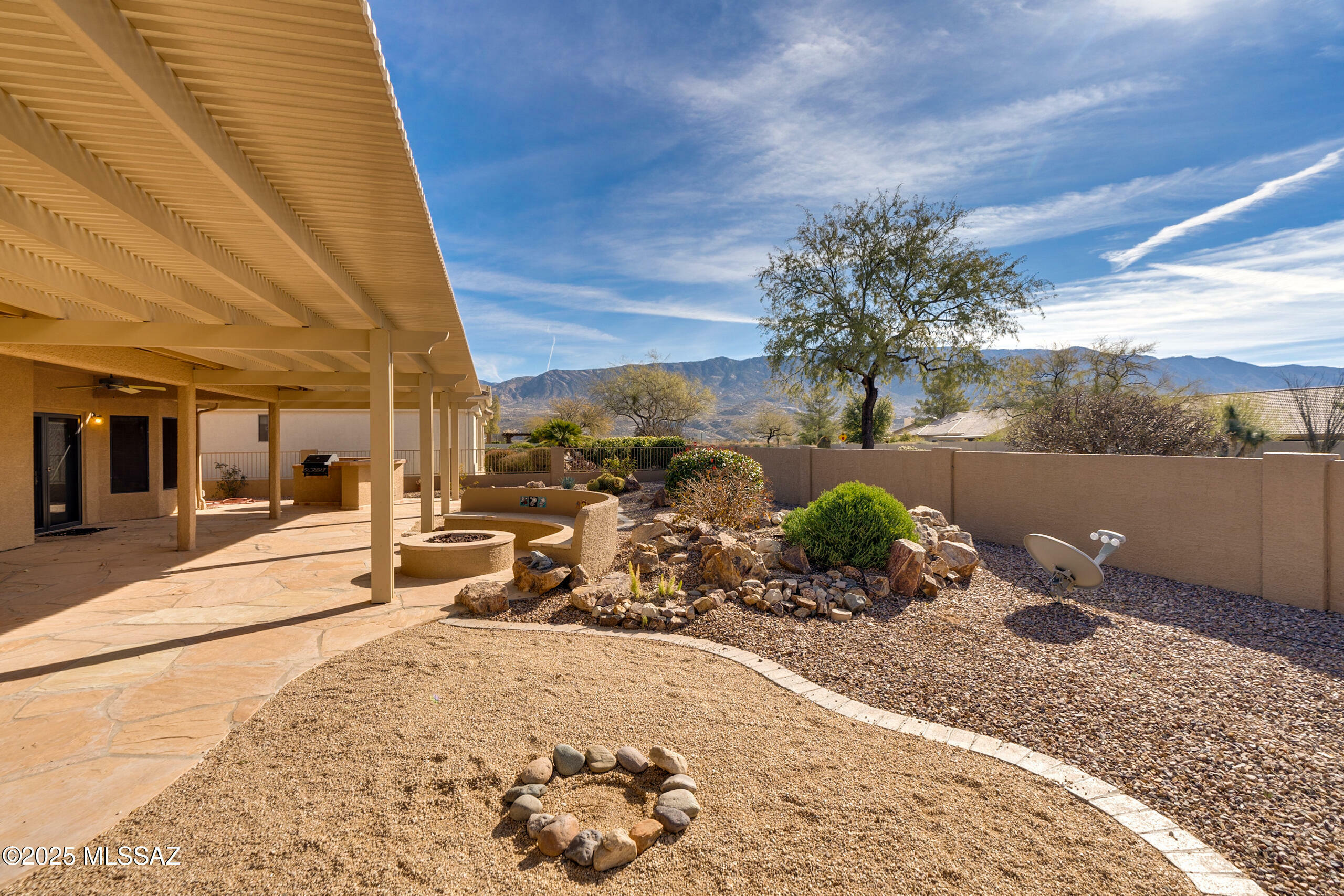 Property Photo:  63713 E Desert Highland Drive  AZ 85739 